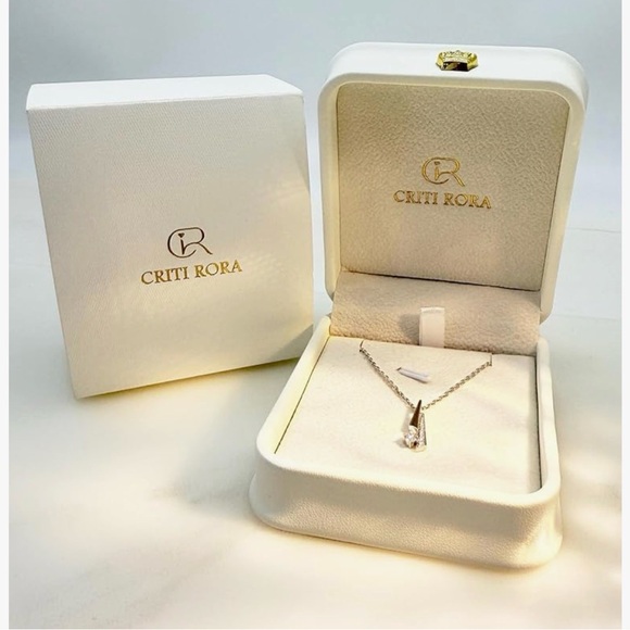 Elegant Diamond and 925 Silver Pendant Necklace - Picture 4 of 14